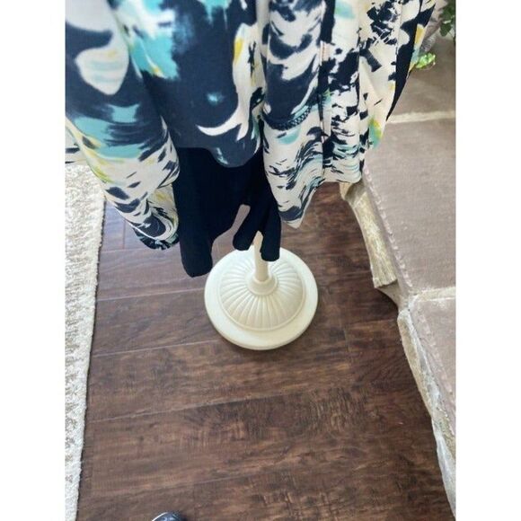 Banana Republic spring dresses (Size L) - Picture 2 of 4